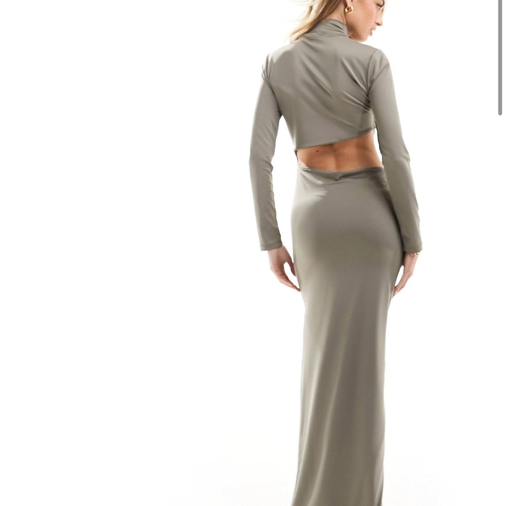 Dress - Picture 3 of 4